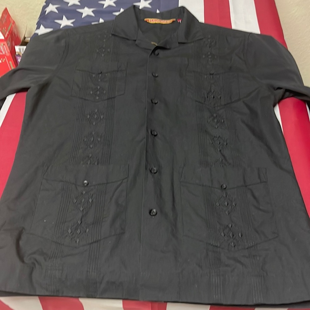 Guayabera mens small  BLACK EXCELLENT SHAPE